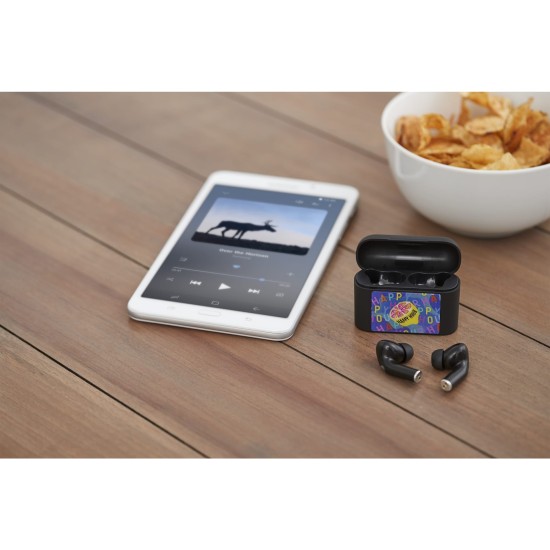 The Looking Glass Auto Pair True Wireless Earbuds The Looking Glass Auto Pair True Wireless Earbuds